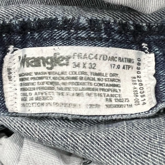 Wrangler Flame Resistant Advanced Comfort Regular Fit Jeans Size 34 x 32 Men's - Picture 2 of 8